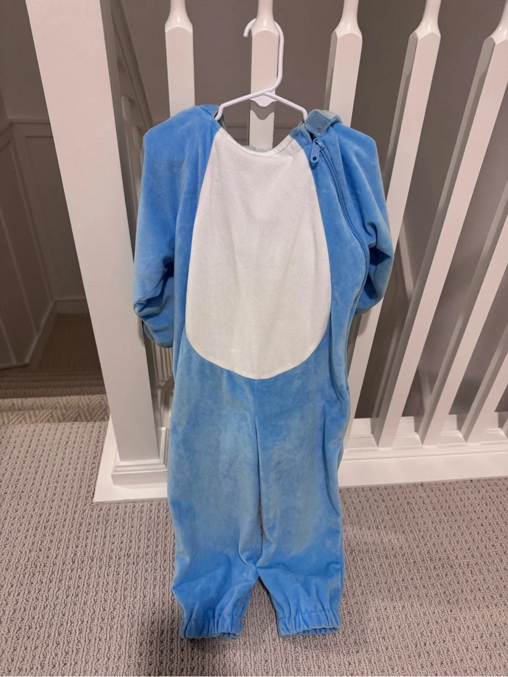 Shark costume - 2-3T - Picture 2 of 7